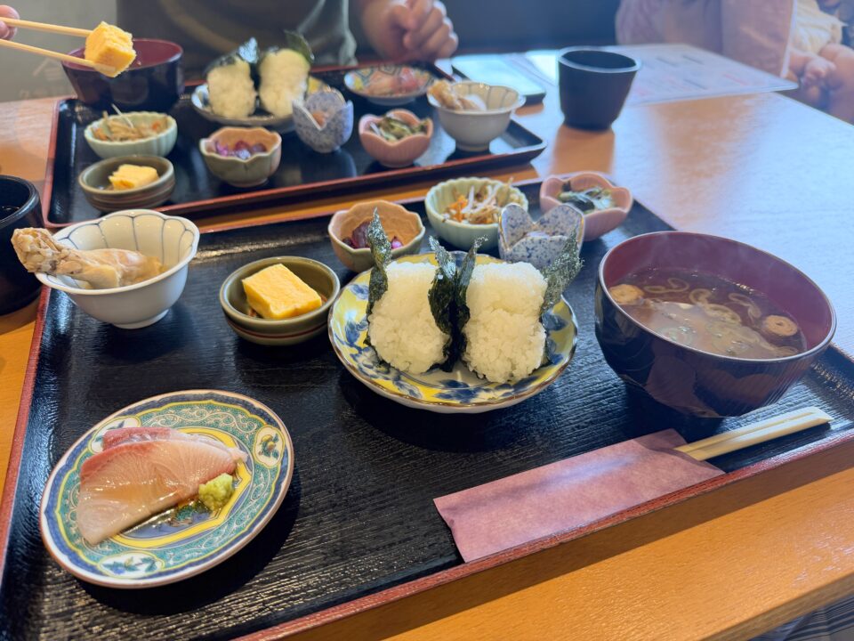 米とアカボシ 八十八手(はちじゅうはって)