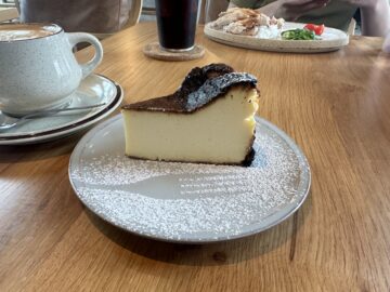 The Lake Side Cafe(ザレイクサイドカフェ)