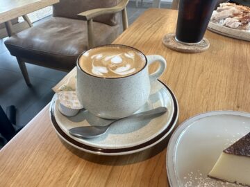 The Lake Side Cafe(ザレイクサイドカフェ)