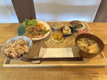 【ごはん処 流-ryu-(りゅう)】体に優しいランチが始まったよ!古民家リノベーションカフェでとっても素敵な空間です☆