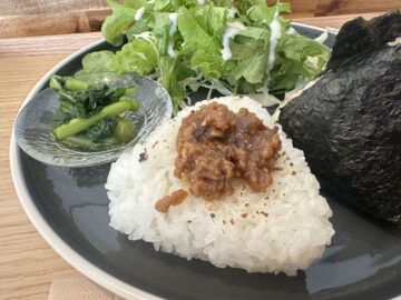 CAFE IZURU(カフェいずる)