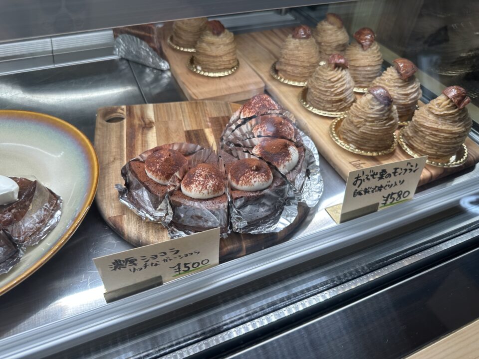 洋菓子店まるにつた