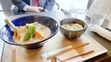 Soup curry WAKA(スープカレーワカ)