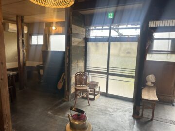 呑み喰い処 なないろ