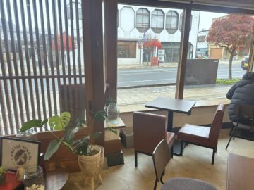 まんなかカフェ