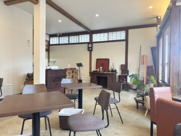 まんなかカフェ