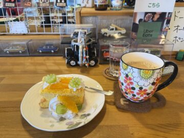 Garage Cafe 初茶(はっちゃ)・UPWORKS