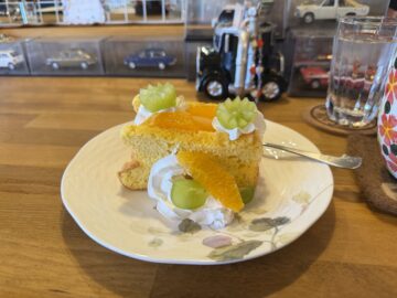 Garage Cafe 初茶(はっちゃ)・UPWORKS