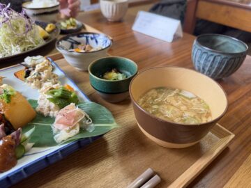 GOHANYA 灯(ごはんやあかり)