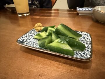 呑み喰い処なないろ