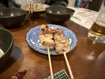 呑み喰い処なないろ