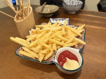 呑み喰い処なないろ