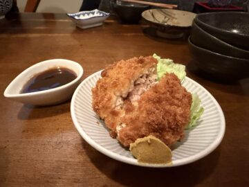 呑み喰い処なないろ