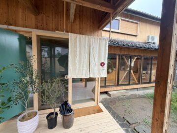 ツバキ食堂