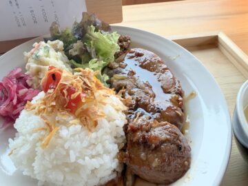 ツバキ食堂