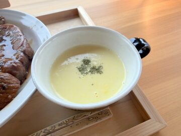 ツバキ食堂