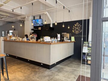 Weekend cafe shiro 詩路
