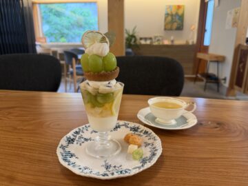 喫茶しろつめ草