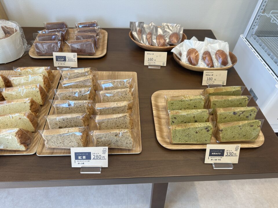 シフォンと焼き菓子の店 azun(あづん)