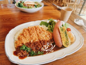 【kitchen&cafe ツユハレ】15時から限定の巨峰パフェが美味しい♡お食事メニューもしっかり食べられて至福の時間♡