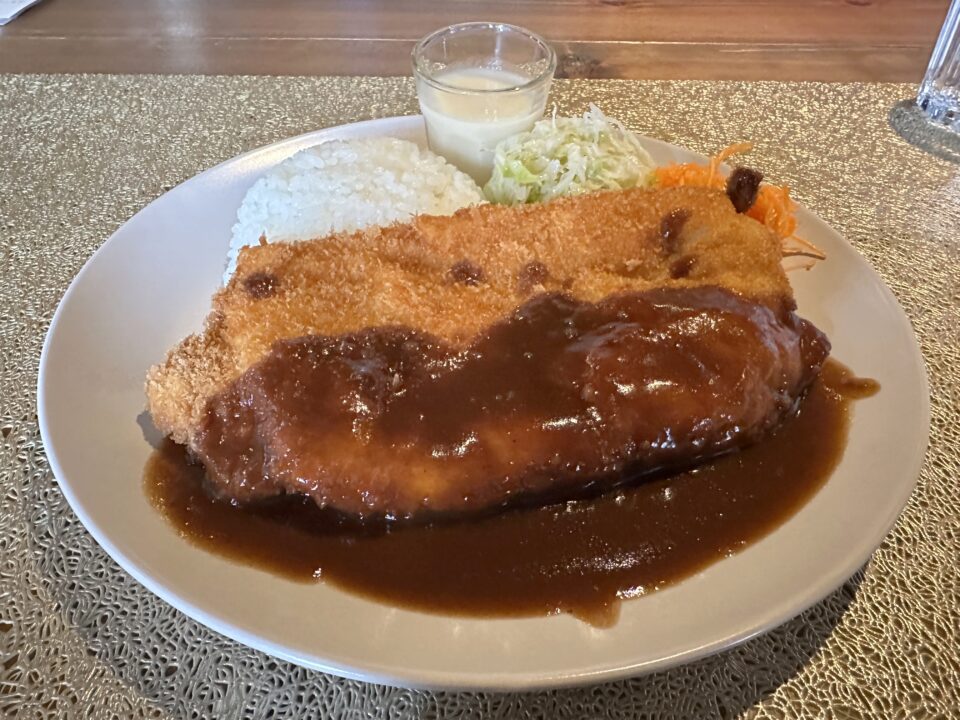 洋食亭Demi(デミ)