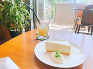 【Cafe Poussette カフェプセット】丸山産婦人科１階のカフェ。子連れ歓迎の感じがうれしい♪テラスはペット同伴可！