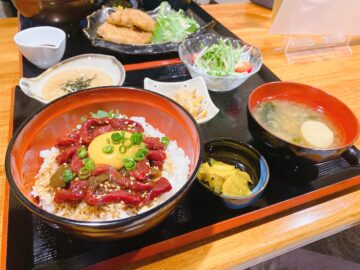 【和洋ダイニング錦】居酒屋さんが美味しいランチはじめました♪日替わり定食、桜ユッケ丼めっちゃ美味しかった！
